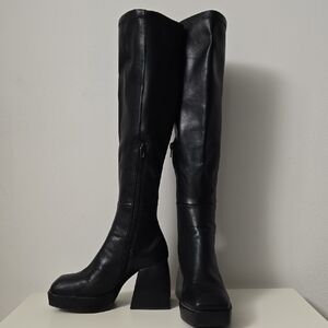 Women's Gothic Knee-High Platform Boots (5.5)